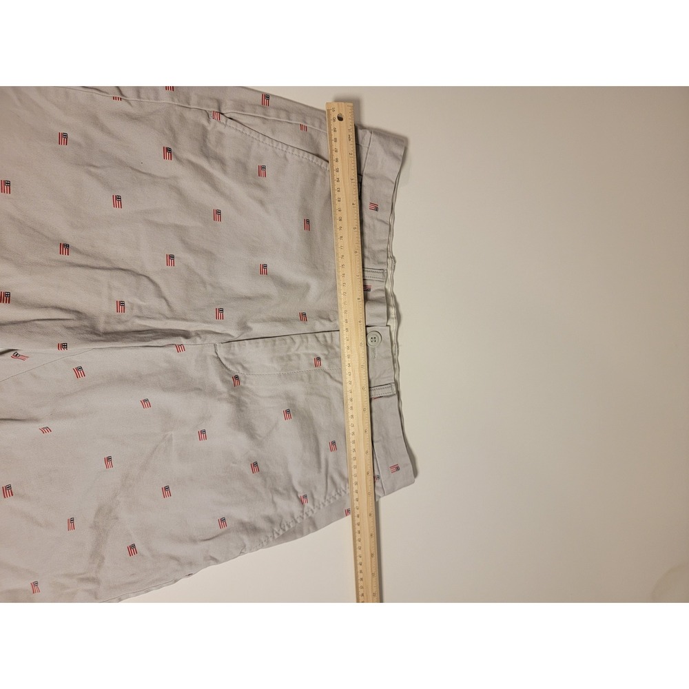 Old Navy Mens 32 Ultimate Slim Gray American Flag Embroidered Chino Shorts 9in - Picture 2 of 4